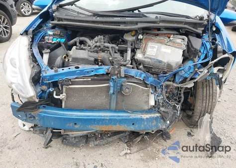 2015 Toyota Prius C One из США, поврежденный, VIN JTDKDTB30F1093692